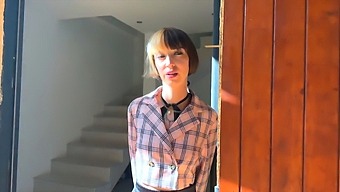 Cuplu Amator Explorează Jocul Anal